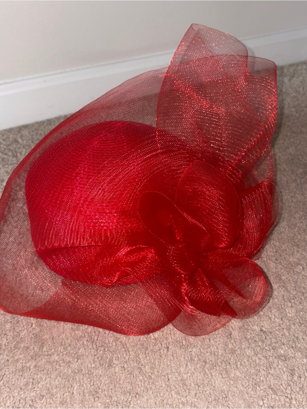 Red Women's Fascinator Hat - Elegant Event Headpiece